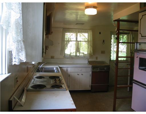 239 Emerson Road Pittsburgh, PA 15209 - Photo 5 of 10 Kitchen. Roomy Eat-in-Kitchen Appliances "as is"