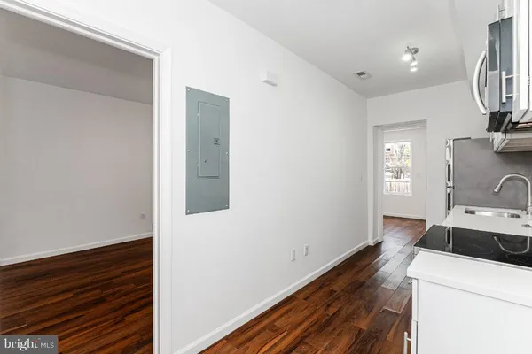 $3,872 | 1838 C Street Southeast, Unit 2, Washington, DC 20003