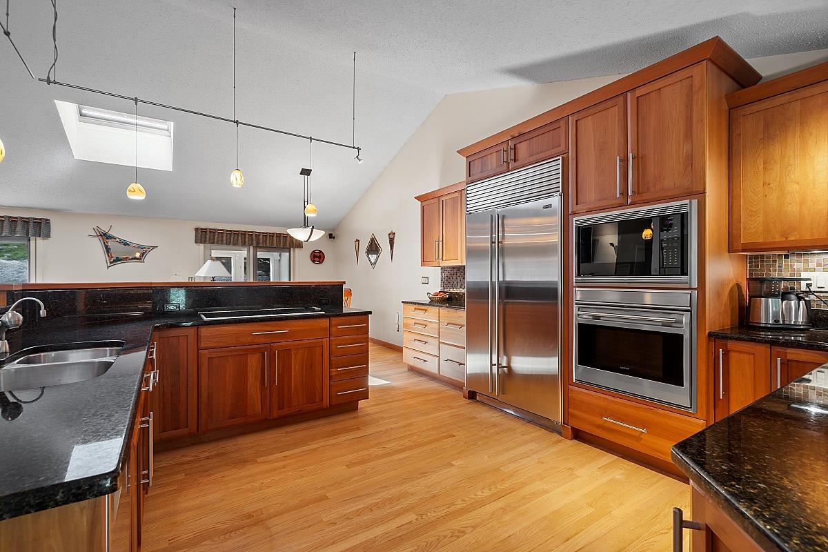23 Oriole Road Windham, NH 03087 - Photo 6 of 39