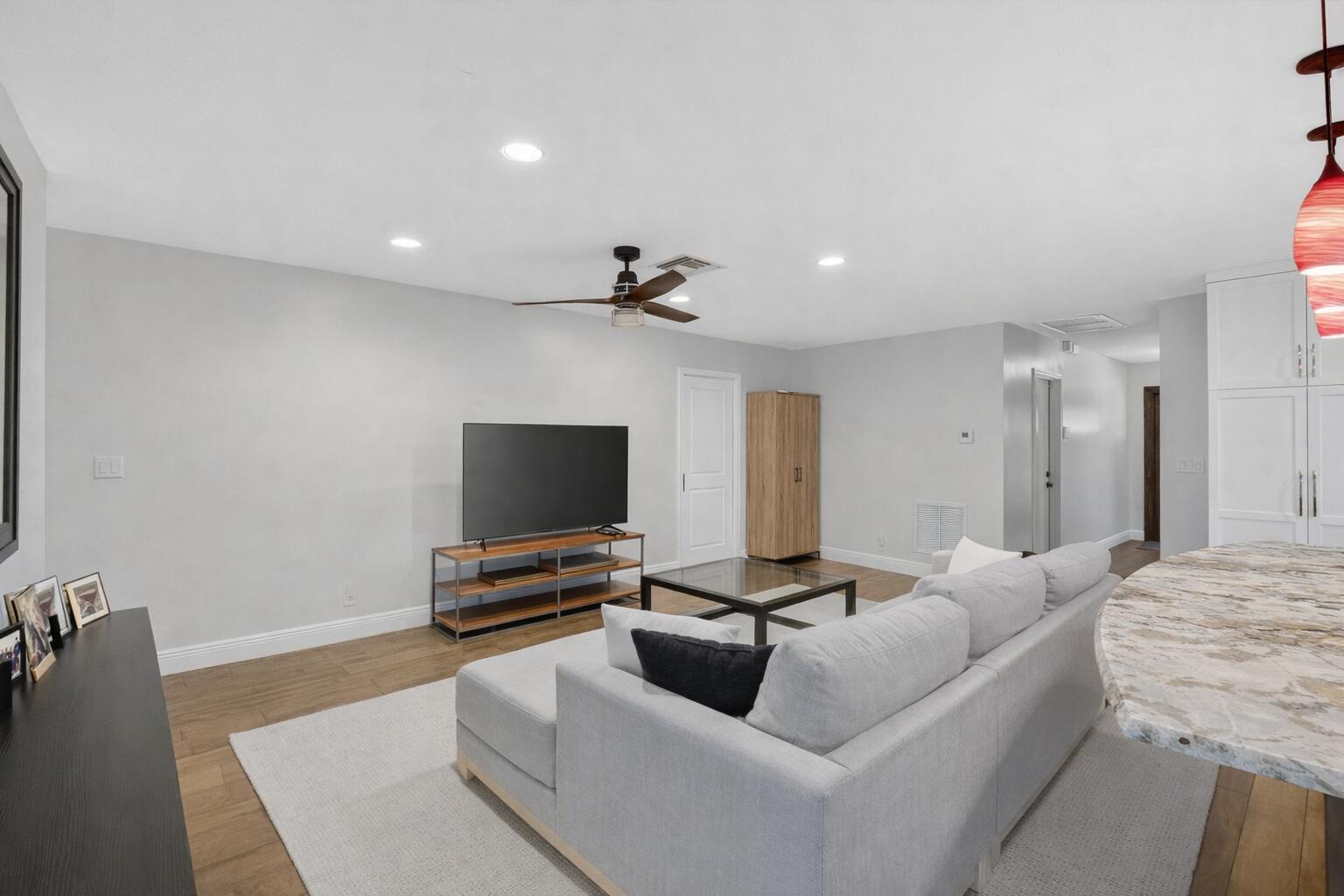 650 Southwest 16th Street Boca Raton, FL 33486 - Photo 12 of 33 08_Family Room