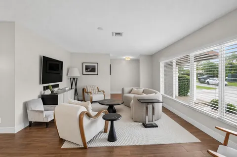 $1,650,000 | 650 Southwest 16th Street, Boca Raton, FL 33486