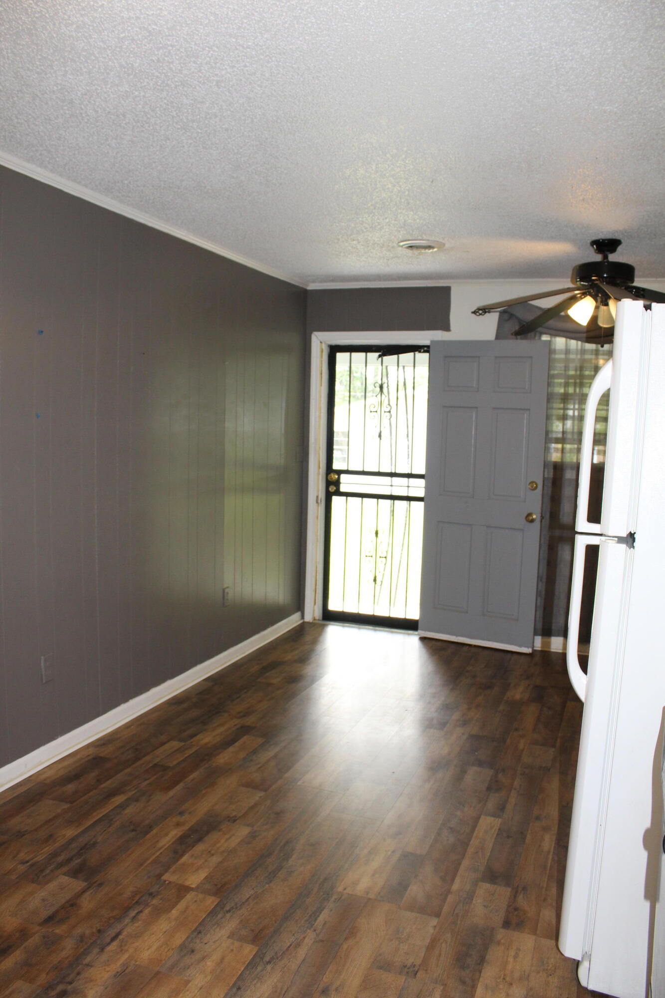 949 Raysor Street St. George, SC 29477 - Photo 4 of 14