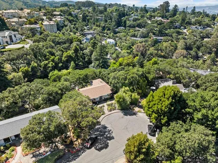 $2,815,000 | 35 Tulip Court, Burlingame, CA 94010