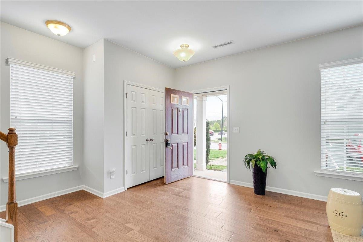 400 Provincial Street Raleigh, NC 27603 - Photo 4 of 20 Foyer