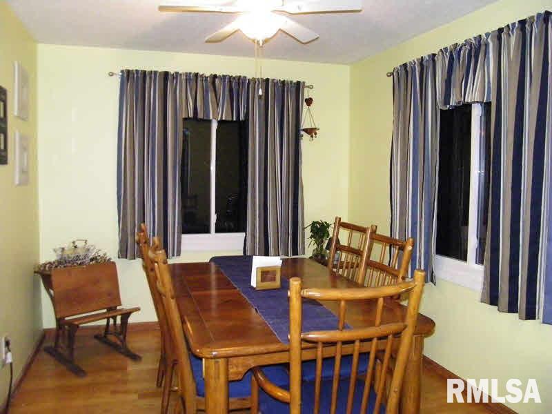 2027 Mills Cart Road Salem, IL 62881 - Photo 4 of 17 Gallery Image 4