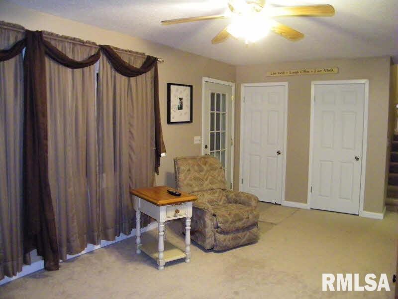 2027 Mills Cart Road Salem, IL 62881 - Photo 5 of 17 Gallery Image 5