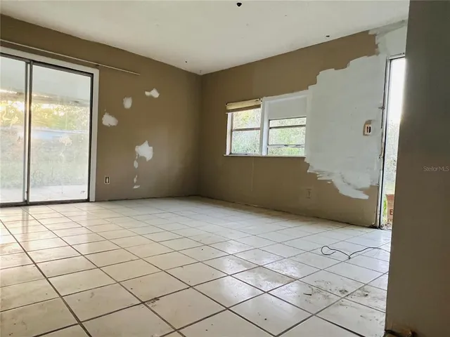 $95,000 | 20715 Southeast 141st Place, Umatilla, FL 32784