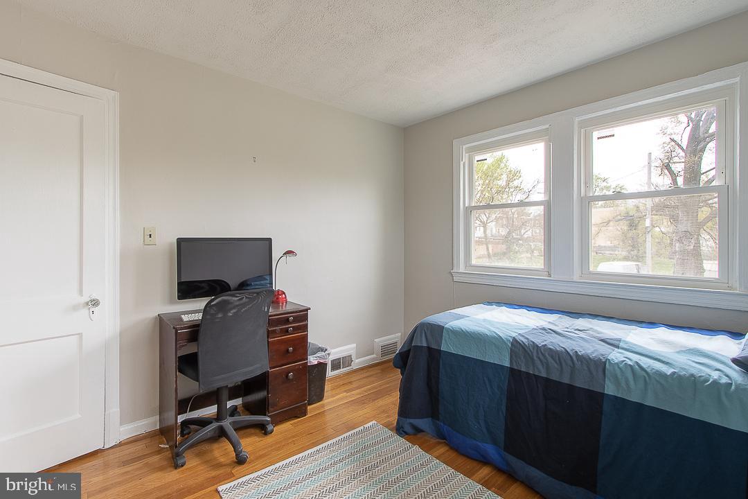 25 Rittenhouse Street Northeast Washington, DC 20011 - Photo 19 of 38 Gallery Image 19