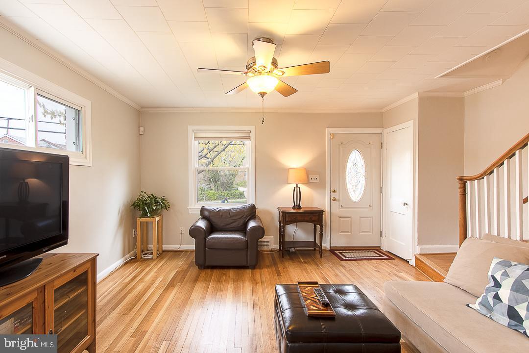 25 Rittenhouse Street Northeast Washington, DC 20011 - Photo 3 of 38 Gallery Image 3
