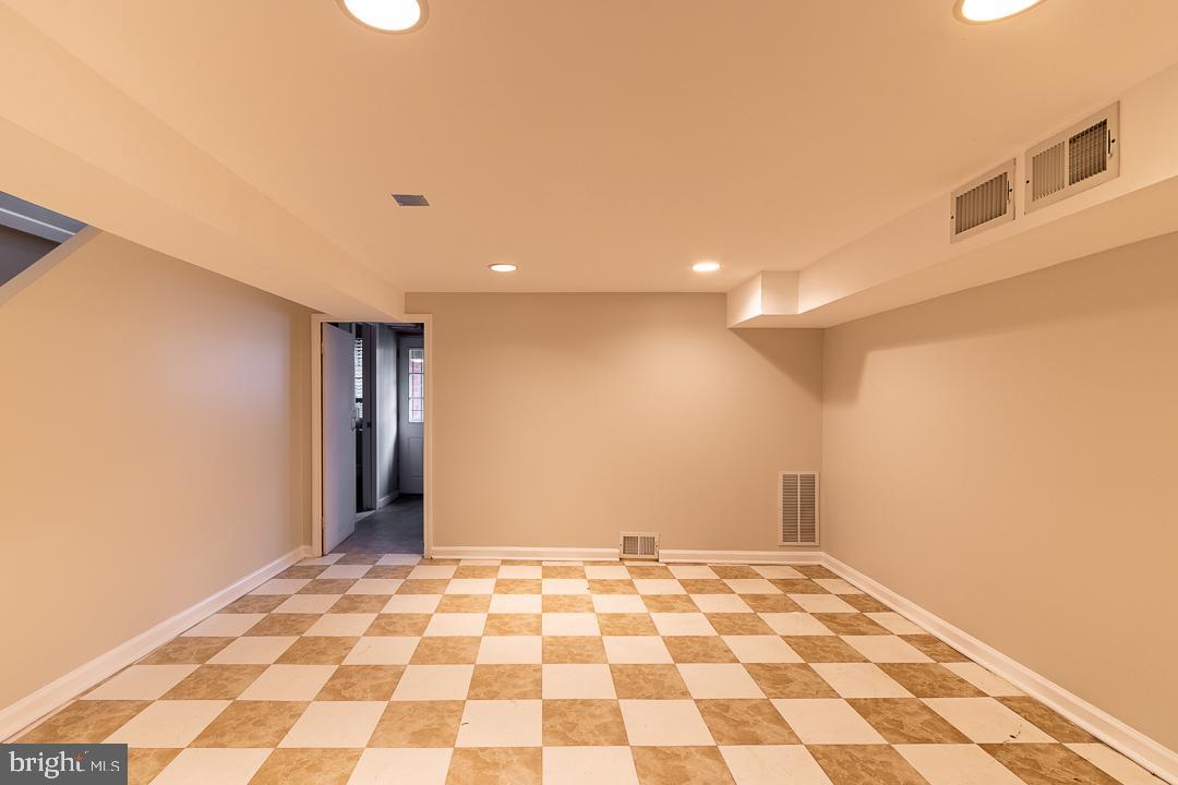 25 Rittenhouse Street Northeast Washington, DC 20011 - Photo 28 of 38 Gallery Image 28