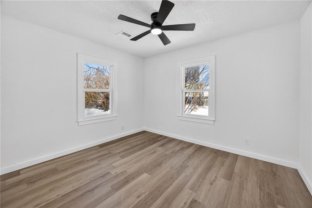 1230 West 25th Street South Independence, MO 64052 - Photo 16 of 21