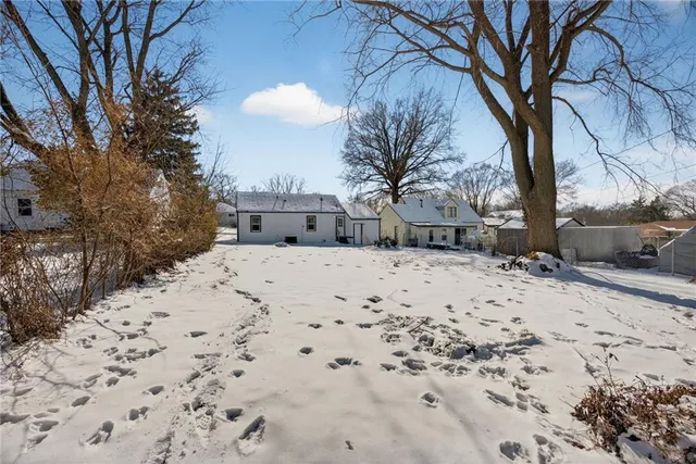 $185,000 | 1230 West 25th Street South, Independence, MO 64052