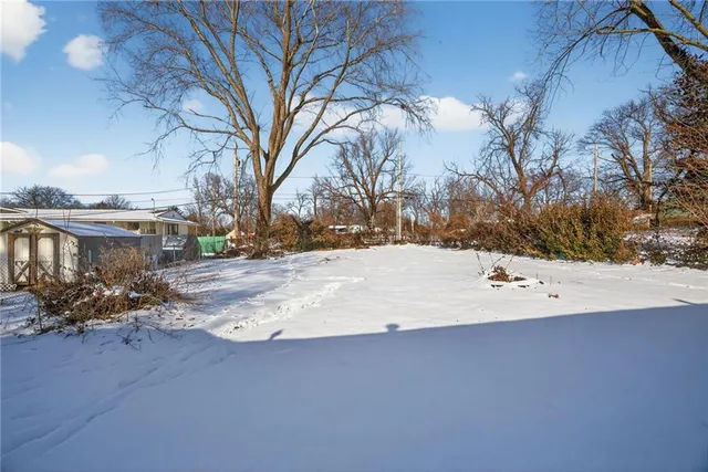 $185,000 | 1230 West 25th Street South, Independence, MO 64052