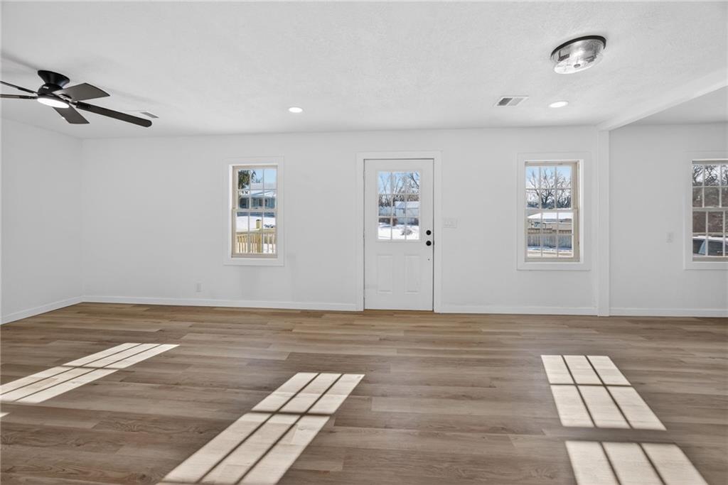 1230 West 25th Street South Independence, MO 64052 - Photo 5 of 21