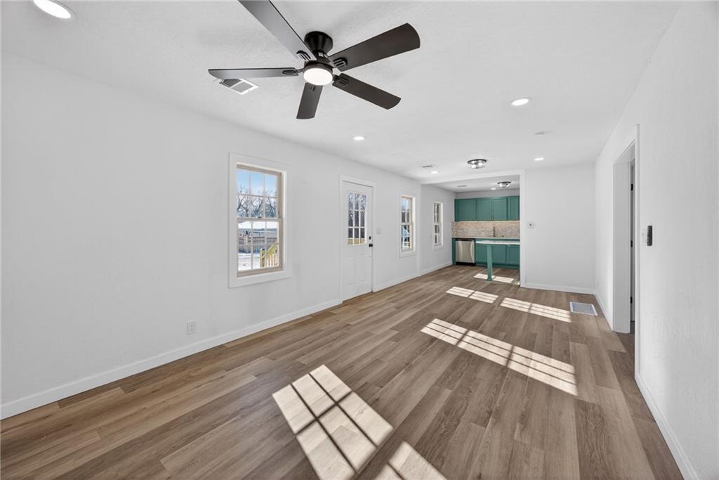 1230 West 25th Street South Independence, MO 64052 - Photo 7 of 21