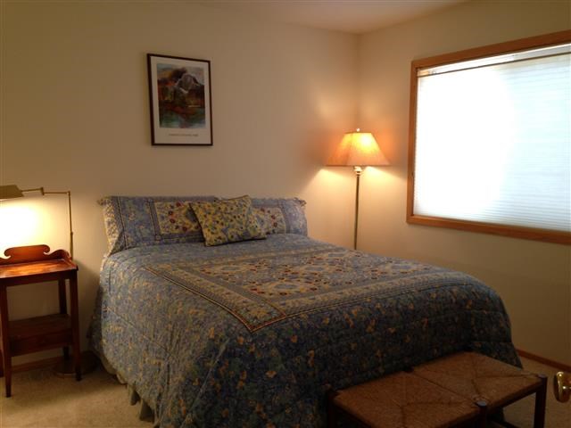 10785 Heather Road Truckee, CA 96161 - Photo 12 of 14 Gallery Image 12