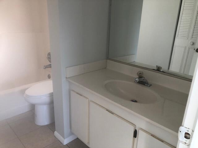 21913 Lake Forest Circle, Unit 201 Boca Raton, FL 33433 - Photo 11 of 16 the master bath 2