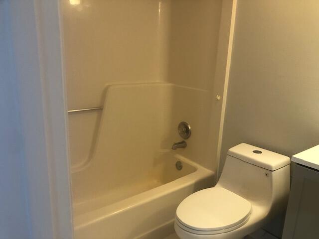 21913 Lake Forest Circle, Unit 201 Boca Raton, FL 33433 - Photo 13 of 16 the 2nd bath 2