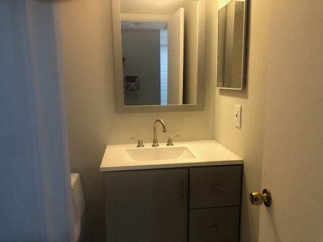 21913 Lake Forest Circle, Unit 201 Boca Raton, FL 33433 - Photo 14 of 16 the 2nd bath