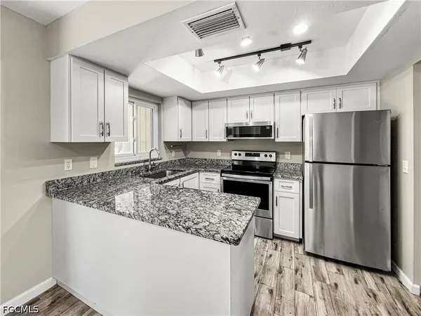 $1,649 | 18660 Miami Boulevard, Fort Myers, FL 33967