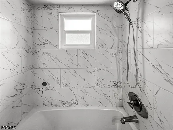 $1,649 | 18660 Miami Boulevard, Fort Myers, FL 33967