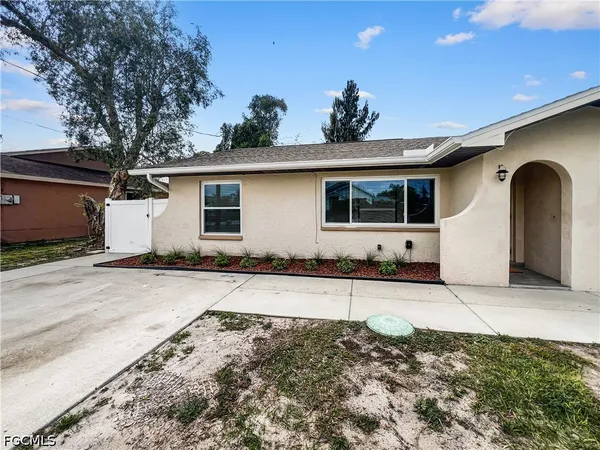 $1,649 | 18660 Miami Boulevard, Fort Myers, FL 33967