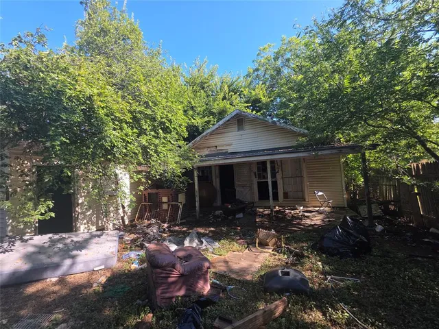 $50,000 | 905 West Walker Street, Breckenridge, TX 76424