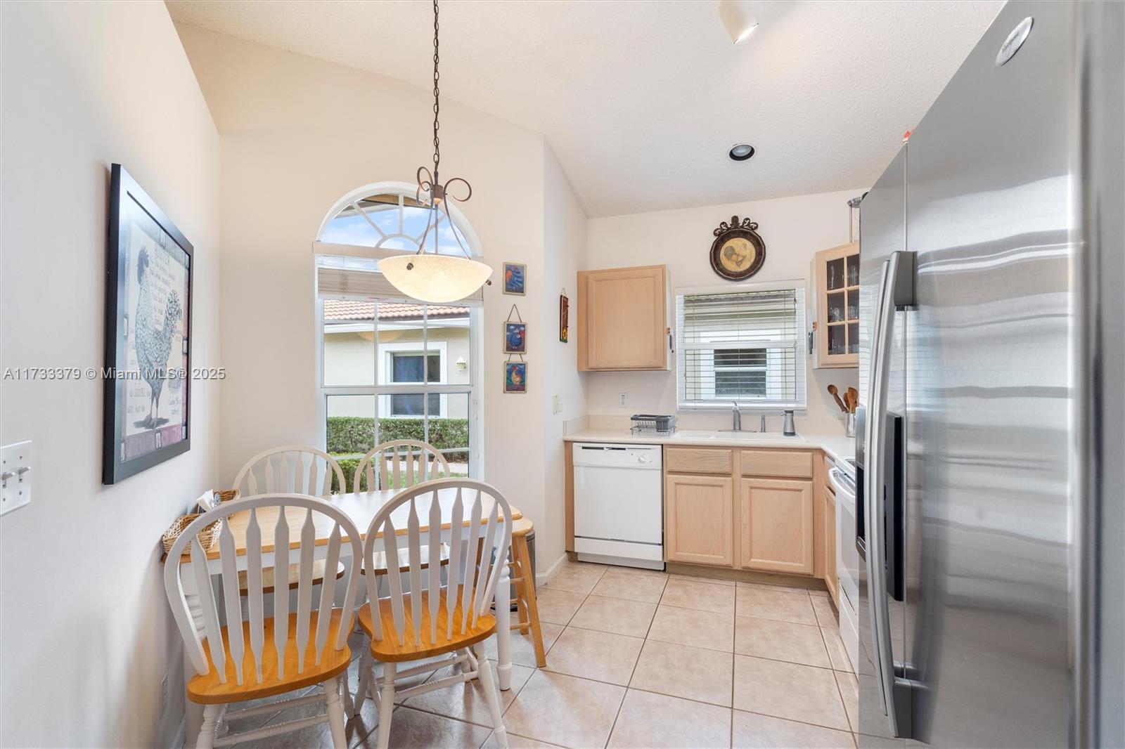 8409 Vía Serena Boca Raton, FL 33433 - Photo 8 of 22 Gallery Image 8