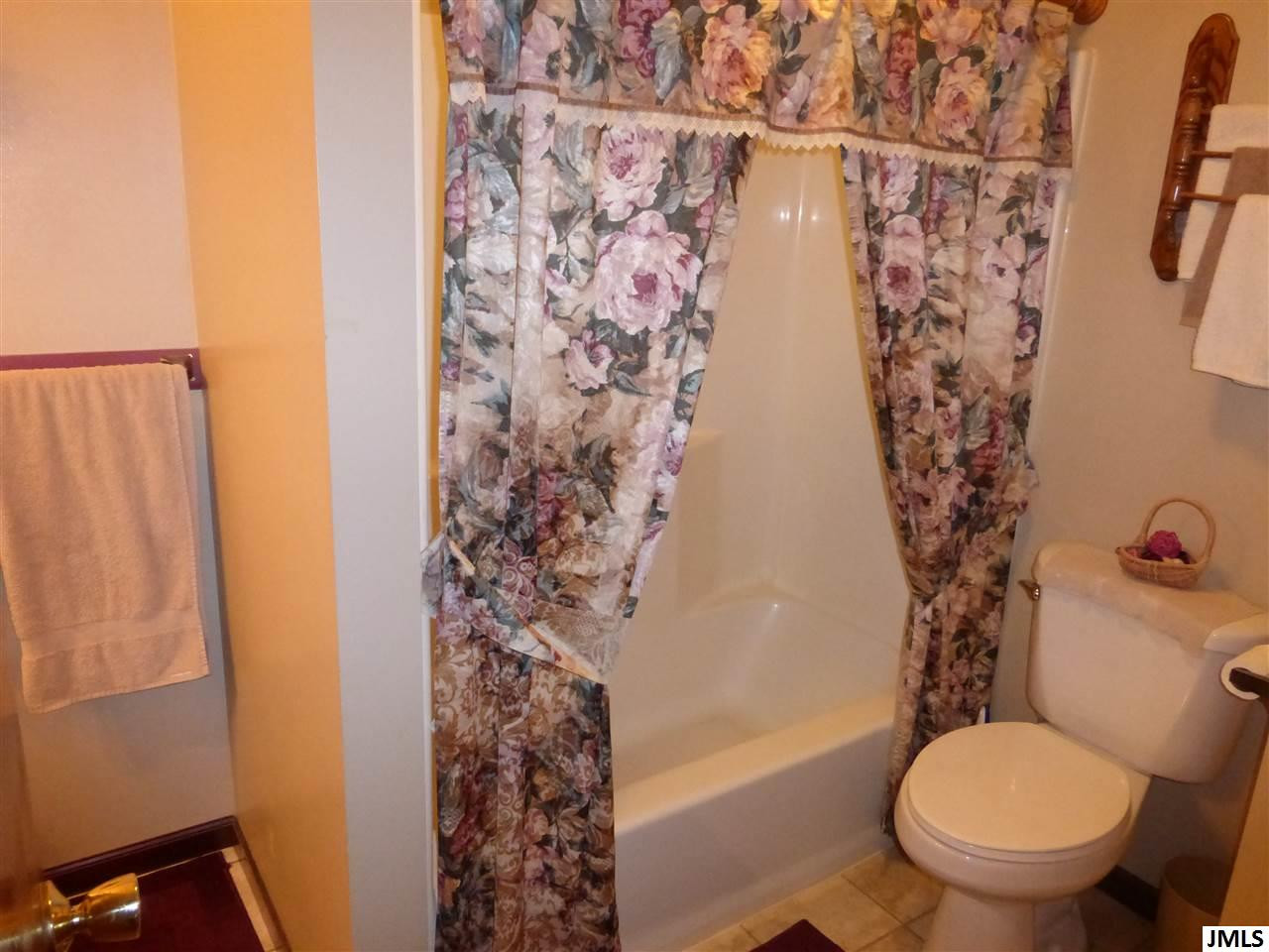 4839 Scarborough Road Jackson, MI 49201 - Photo 14 of 32 Photo 14