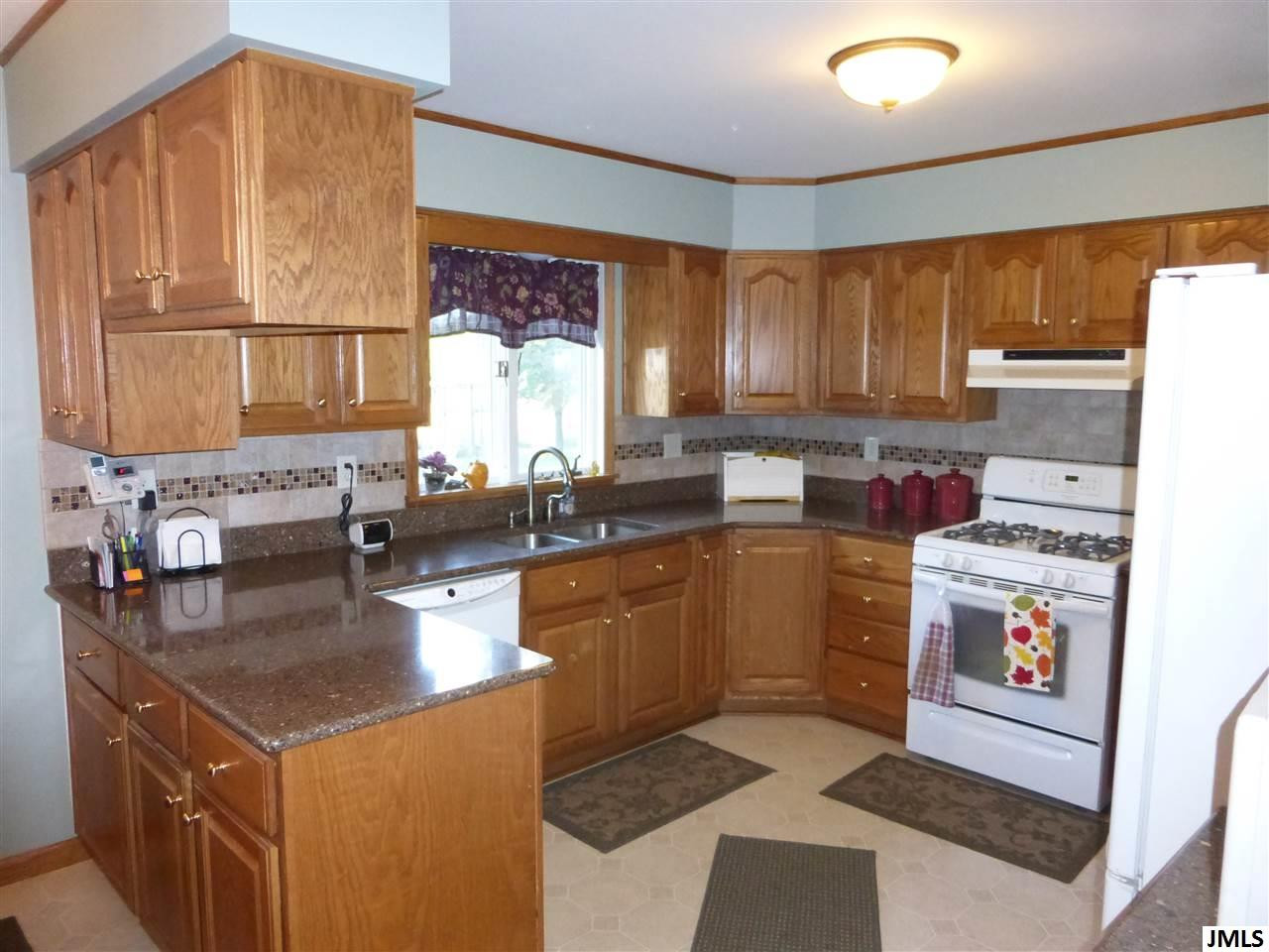 4839 Scarborough Road Jackson, MI 49201 - Photo 6 of 32 Photo 6