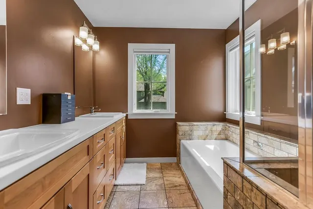 $675,000 | 3216 North 128th Street, Kansas City, KS 66109