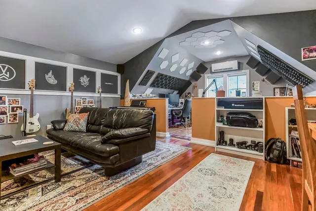 $675,000 | 3216 North 128th Street, Kansas City, KS 66109