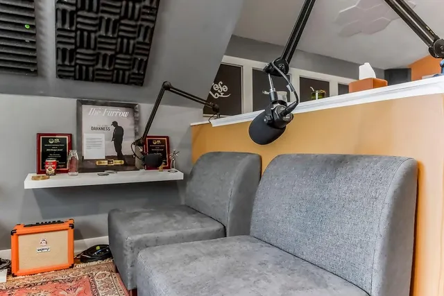 $675,000 | 3216 North 128th Street, Kansas City, KS 66109