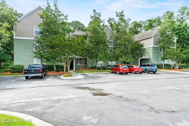a car parked in front of a building