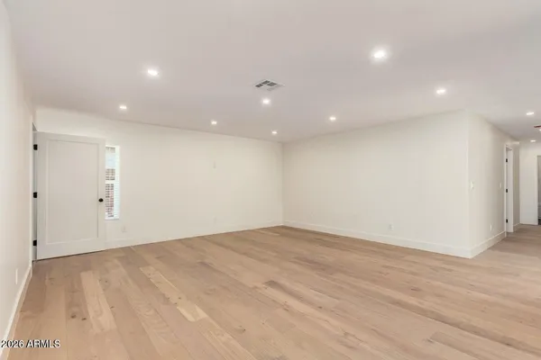 $1,225,000 | 829 East Desert Park Lane, Phoenix, AZ 85020