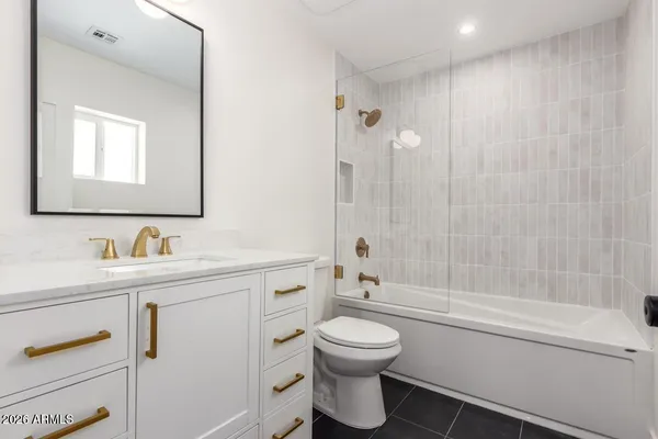 $1,225,000 | 829 East Desert Park Lane, Phoenix, AZ 85020