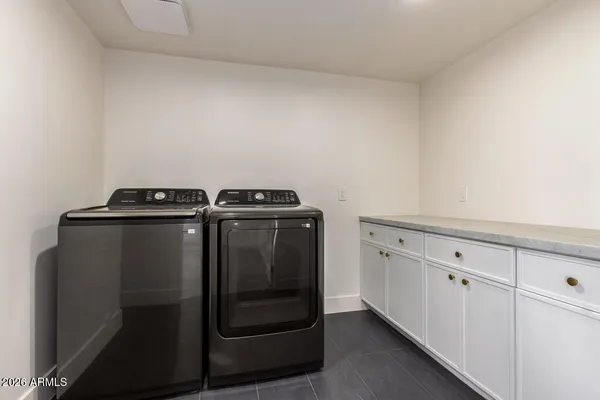 $1,225,000 | 829 East Desert Park Lane, Phoenix, AZ 85020