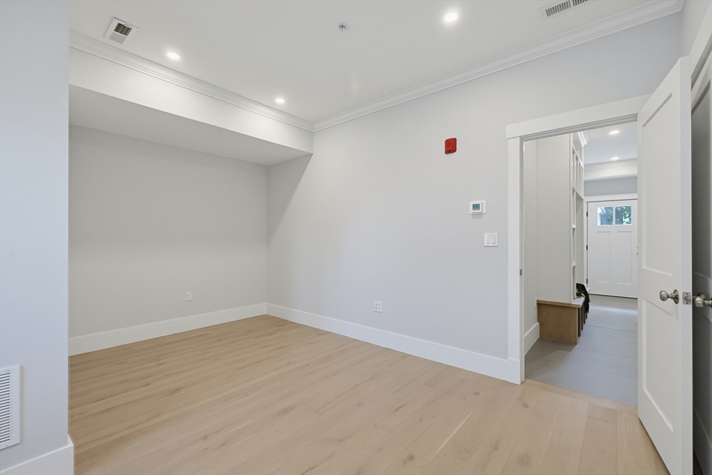 29 Cherry Street, Unit 3 Waltham, MA 02453 - Photo 4 of 41