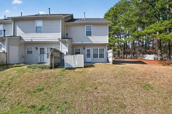 $229,900 | 257 Dairy Road, Clayton, NC 27520