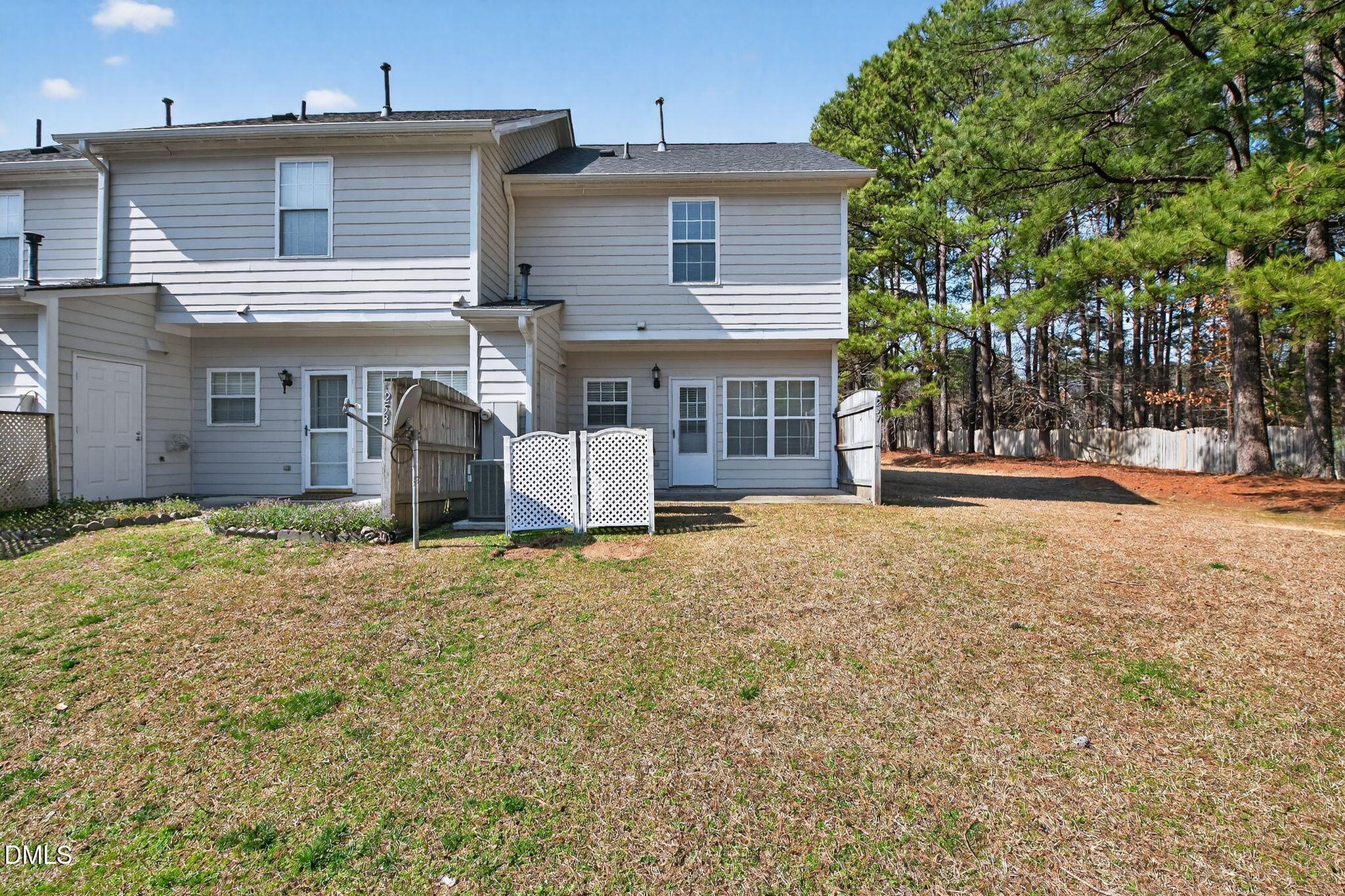 257 Dairy Road Clayton, NC 27520 - Photo 11 of 14 05_257_Dairy_Rd_Clayton_NC_27520-Exterio