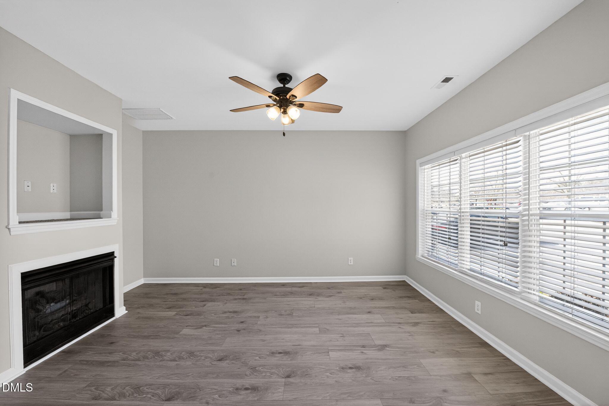 257 Dairy Road Clayton, NC 27520 - Photo 13 of 14 08_257_Dairy_Rd_Clayton_NC_27520-Living_