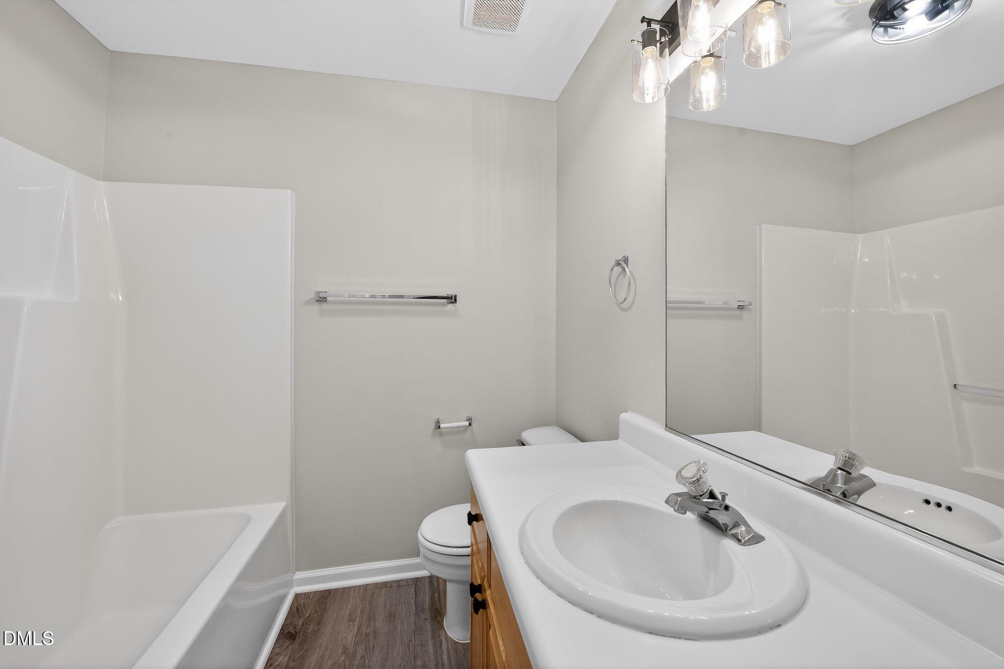 257 Dairy Road Clayton, NC 27520 - Photo 8 of 14 14_257_Dairy_Rd_Clayton_NC_27520-Bathroo