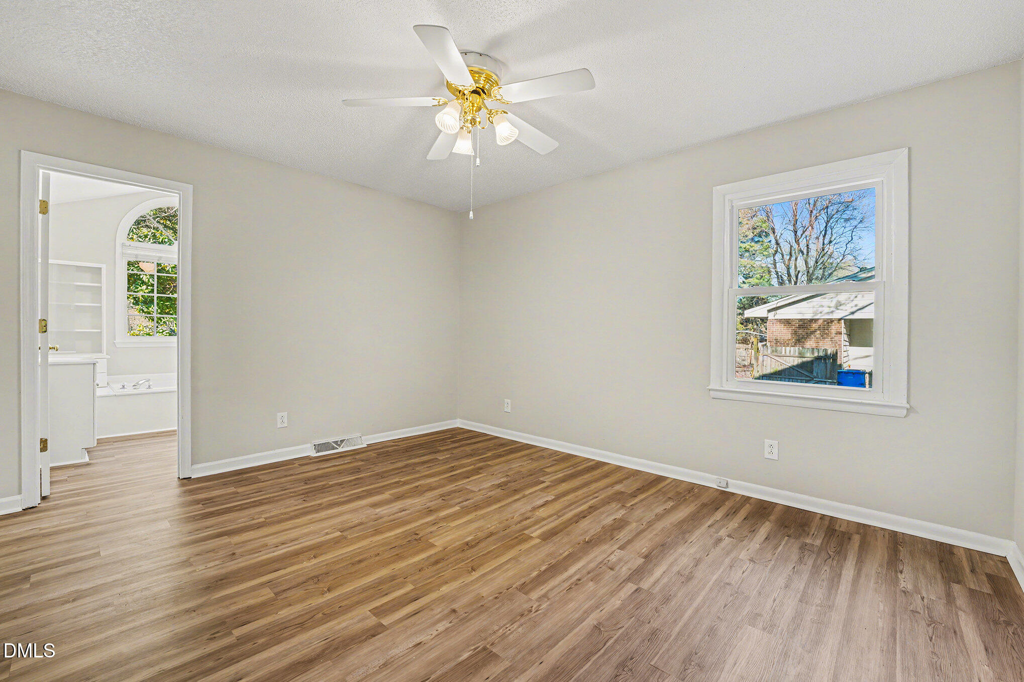 2113 James Slaughter Road Fuquay-Varina, NC 27526 - Photo 19 of 32 019_jam03521_906