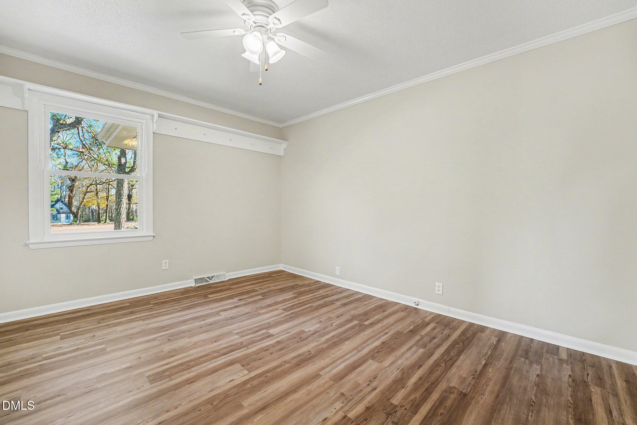 2113 James Slaughter Road Fuquay-Varina, NC 27526 - Photo 21 of 32 025_jam03552_926