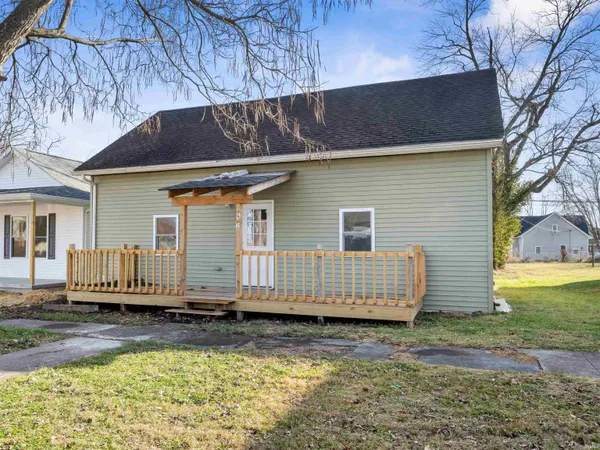 $169,000 | 612 West Frank Street, Mitchell, IN 47446