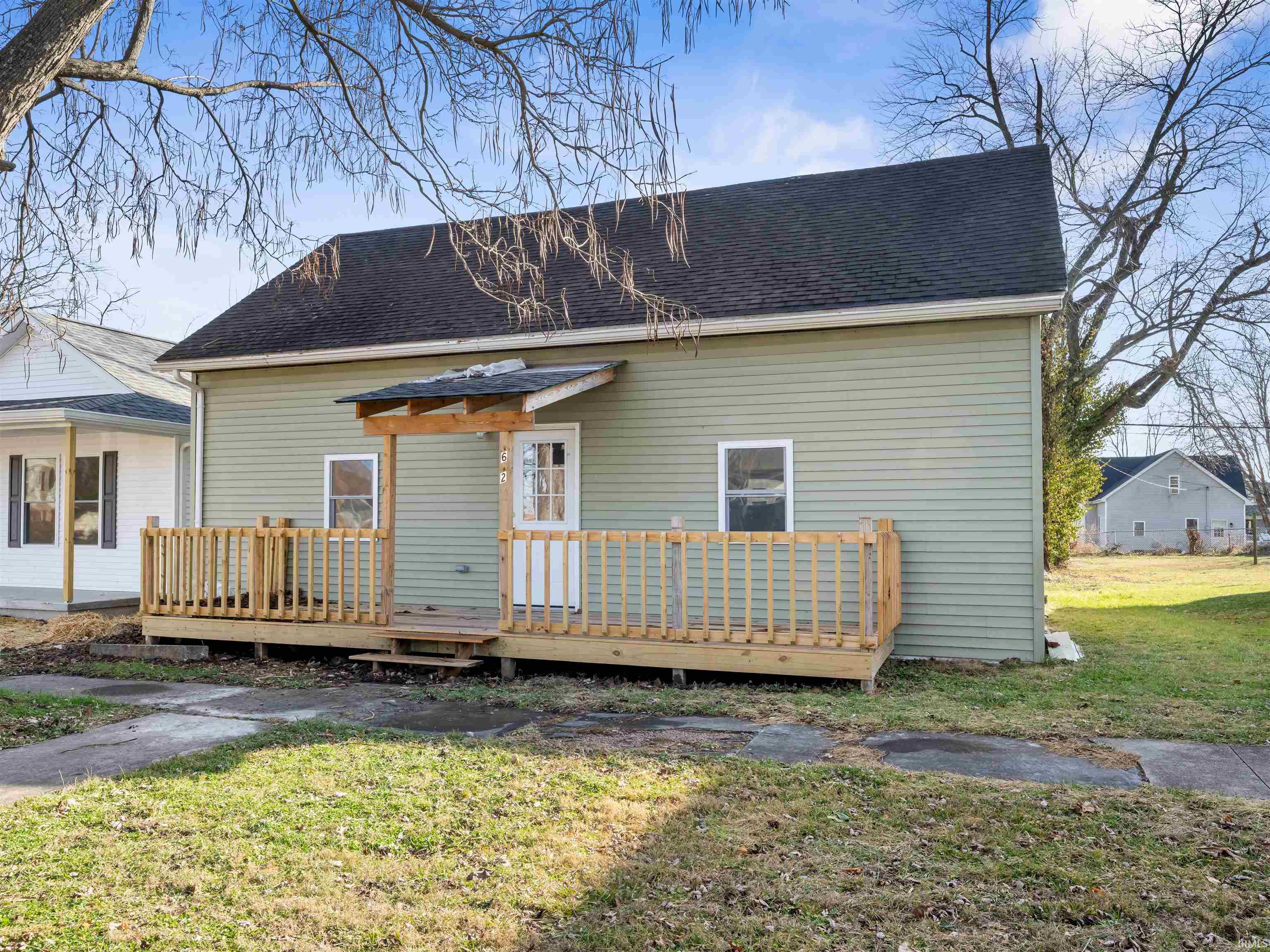 612 West Frank Street Mitchell, IN 47446 - Photo 1 of 23
