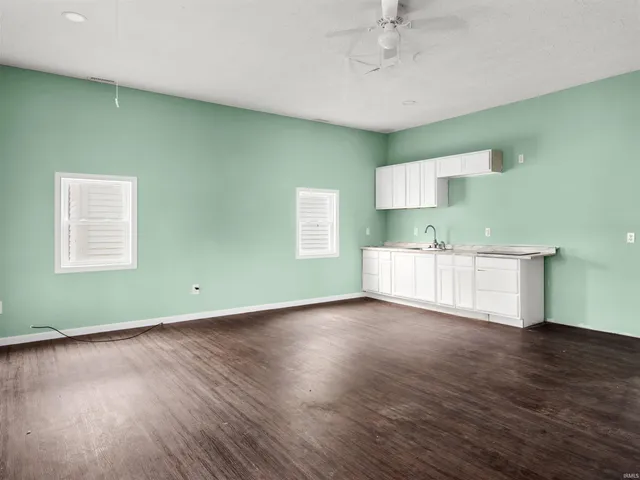 $169,000 | 612 West Frank Street, Mitchell, IN 47446