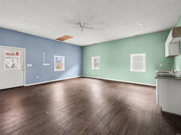 $169,000 | 612 West Frank Street, Mitchell, IN 47446