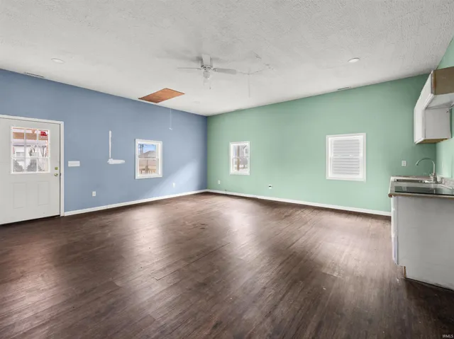 $169,000 | 612 West Frank Street, Mitchell, IN 47446