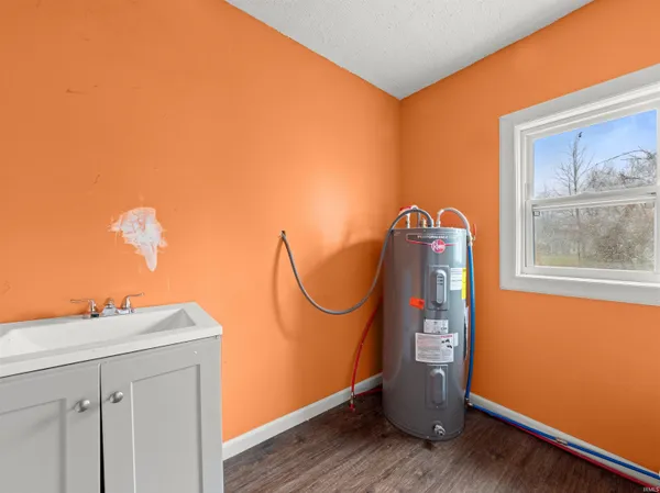 $169,000 | 612 West Frank Street, Mitchell, IN 47446